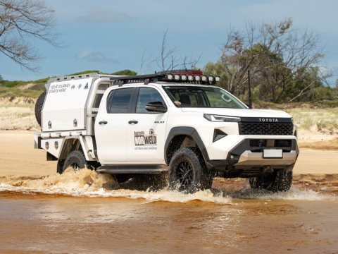 Kit galerie Pioneer 6 + Backbone Toyota Hilux Revo / Travo - Rhino-Rack