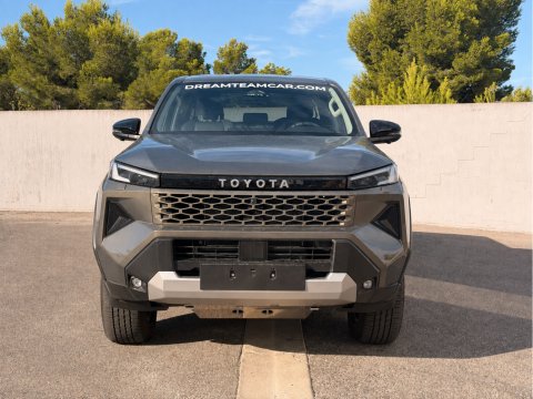 TOYOTA HILUX TRAVO 2026 STYLE DBL-CAB 2.8L 204CV