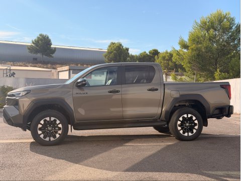 TOYOTA HILUX TRAVO 2026 STYLE DBL-CAB 2.8L 204CV