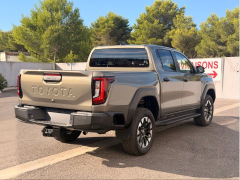 TOYOTA HILUX TRAVO 2026 STYLE DBL-CAB 2.8L 204CV