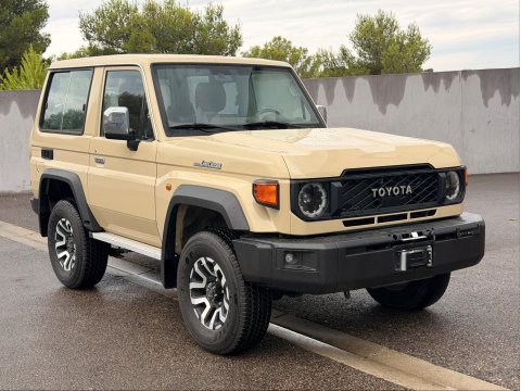 Toyota Land Cruiser GRJ71 40E ANNIVERSAIRE VX V6 4.0L 228CV
