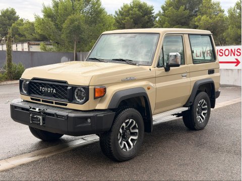 Toyota Land Cruiser GRJ71 40E ANNIVERSAIRE VX V6 4.0L 228CV