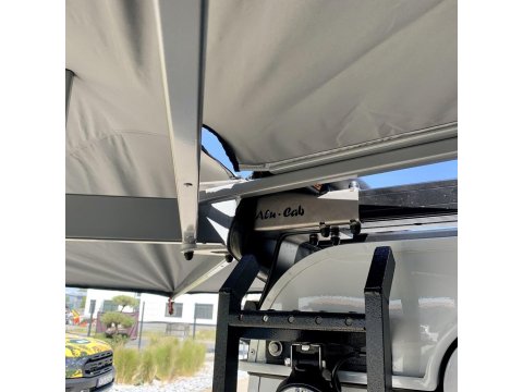 Support de auvent 270° gauche pour galerie slimline Front Runner par Alu-Cab