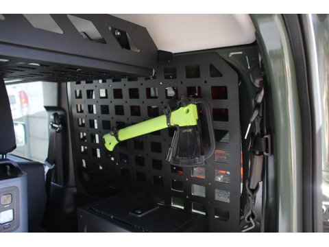 Plaque Molle pour intérieur droit Suzuki Jimny Alu-Cab