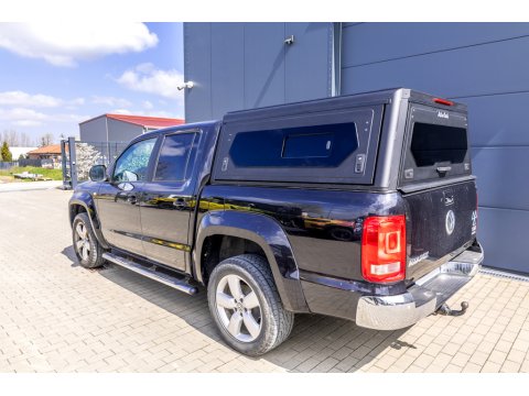 Hardtop Contour noir lisse avec fenêtre latérale Volkswagen Amarok 2010-2022 DC Alu-Cab