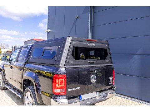 Hardtop Contour noir lisse avec fenêtre latérale Volkswagen Amarok 2010-2022 DC Alu-Cab
