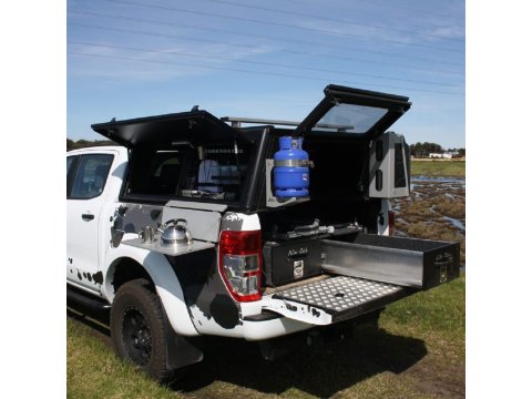 Hardtop Adventure noir lisse double cabine Ford Ranger 2012-2022 Alu-Cab