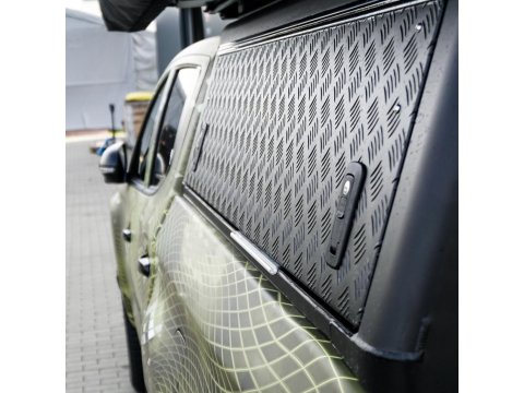 Hardtop Explorer noir strié Mitsubishi L200 / Fiat Fullback 2016+ double cabine Alu-Cab