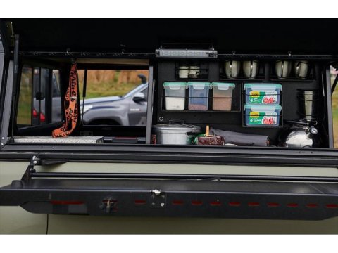 Compartiment latéral large intérieur 730mm x 750mm + Kit Cuisine pour Toyota GRJ7 hardtop Alu-Cab