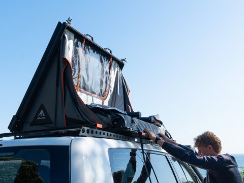 Tente de toit Alu-Cab noire RT-2S