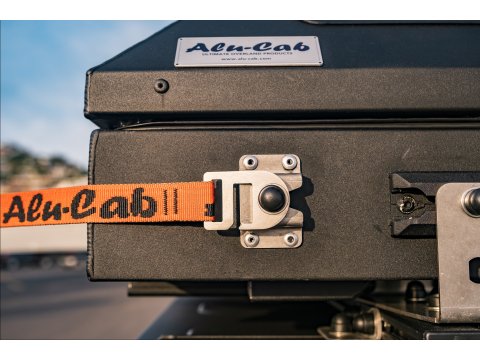 Auvent Aluc-Cab autoportant en aluminium 180° côté gauche
