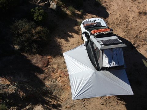 Auvent Alu-Cab autoportant en aluminium 270° côté gauche