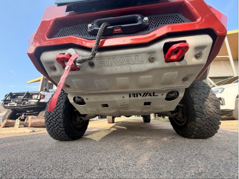 TOYOTA HILUX INVINCIBLE 2.8L DIESEL Préparé