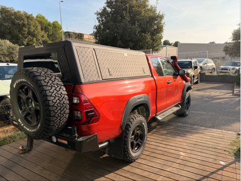 TOYOTA HILUX INVINCIBLE 2.8L DIESEL Préparé