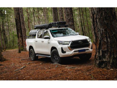 Kit galerie Pioneer 6 + Backbone Toyota Hilux Revo / Travo - Rhino-Rack