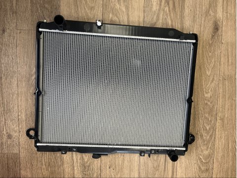 Radiateur eau refroidissement Denso pour HDJ100 BVM