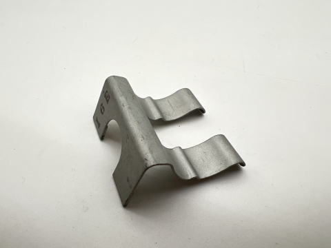 Clips fixation gicleur de lave phare HDJ100