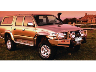 Pare chocs Combo Bar Hilux après 02 sans élargisseurs