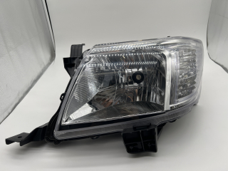 Optique avant gauche Hilux Vigo 2012-2015 - Réglage manuel ou électrique