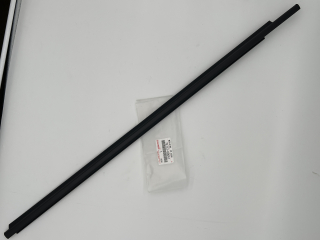Moulure lèche vitre extérieur porte avant gauche KDJ120 KDJ125