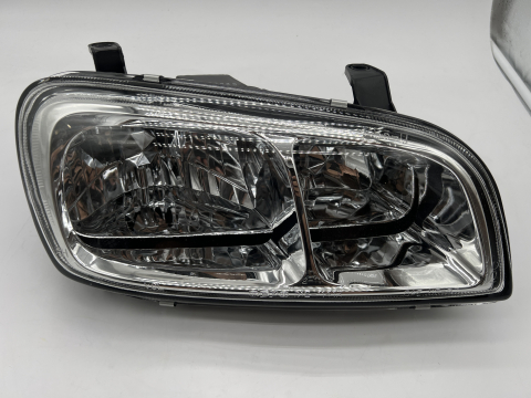OPTIQUE AVD RAV4 1998-2000