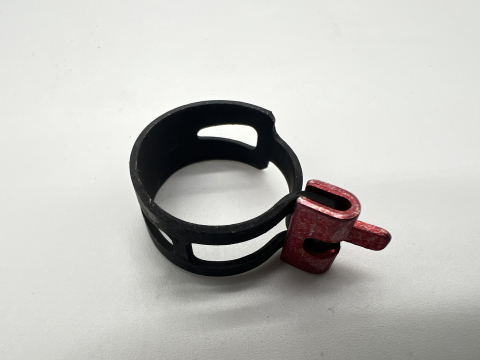 Clips métallique de durite de refroidissement
