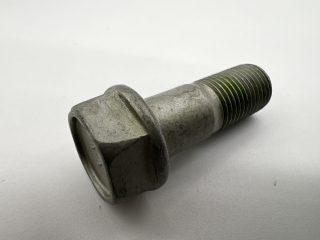 Boulon entre tulipe et arbre de transmission Ø10x26mm