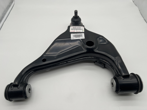 Triangle de suspension inférieur avant gauche Hilux Vigo