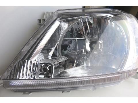 OPTIQUE AVG HILUX 2009-2011