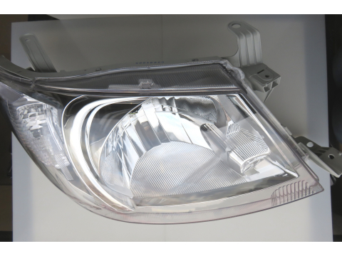 OPTIQUE AVD HILUX 2009-2011