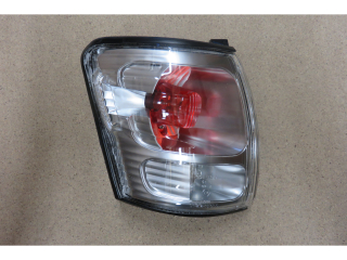 CLIGNOTANT AVD HILUX 02-05