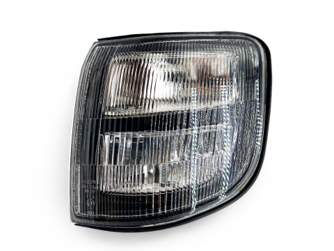 CLIGNOTANT VEILLEUSE AVG PAJERO 98-00