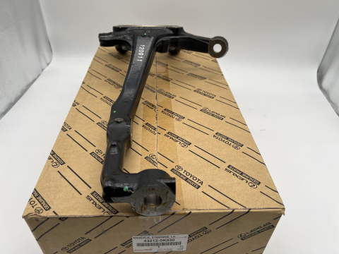 Fusée pivot avant gauche Hilux Vigo