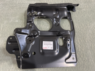 Masque avant droit derrière phare HDJ80
