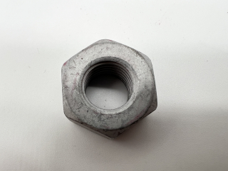 Ecrou fixation tirant de pont HDJ100 - inf ou sup