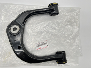 Triangle de suspension supérieur avant gauche Land Cruiser KZJ9 KDJ9