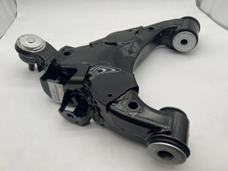 Triangle de suspension inférieur avant droit Land Cruiser VDJ200