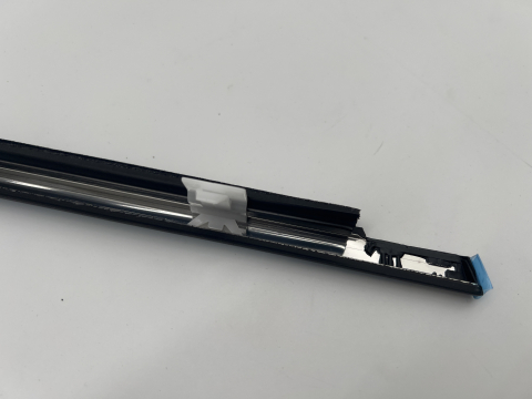 Lèche vitre extérieur chrome porte arrière droite HDJ80