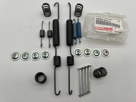 Kit ressorts montage mâchoires de frein Hilux Revo