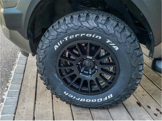 Jante Alu Braid Winrace S Noire 8x17 6x139.7 ET5 Toyota Hilux et Land Cruiser