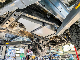 Reservoir LRA Toyota Landcruiser HDJ80 145L remplacement - boite mécanique