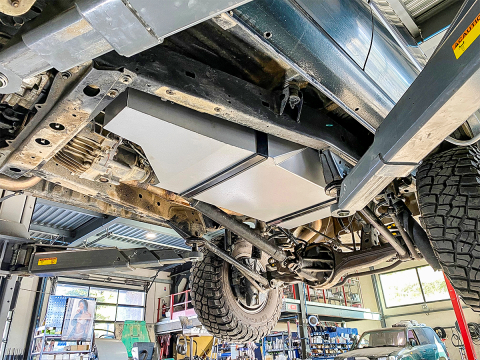 Reservoir LRA Toyota Landcruiser HDJ80 145L remplacement - boite mécanique