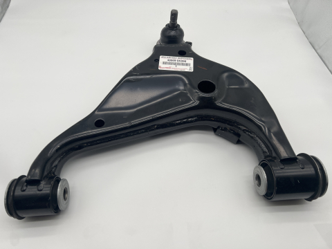 Triangle de suspension inférieur avant gauche Hilux Revo