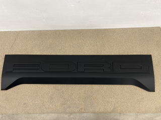 Bas ridelle Ford Ranger T8 noir mat 2022-2023 - siglé RANGER