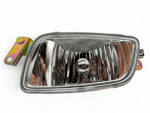 Antibrouillard avant gauche Mitsubishi Pajero III 2000 à 2002