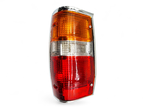 Feu arrière gauche Mitsubishi L200 K34 92-96