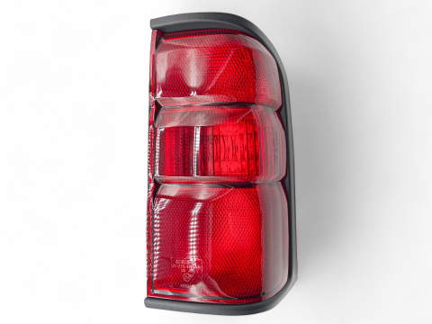 Feux arrière droit aile rouge Nissan Patrol GR Y61 97-03
