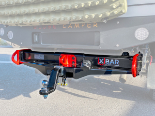 Attelage spécifique avec carré 50mm intégré Toyota Hilux Revo Hayman Reese