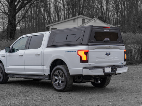Hardtop Contour Full-size avec fenêtres Ford F150 benne 5.5