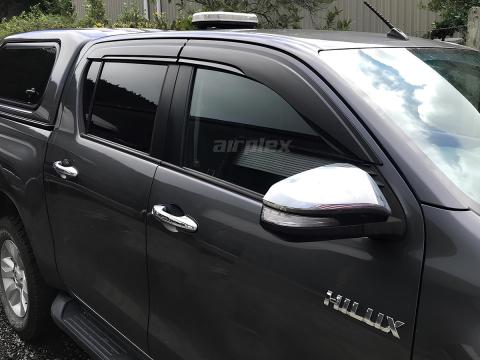 Jeu 4 déflecteurs vitre avant et arrière Hilux Revo